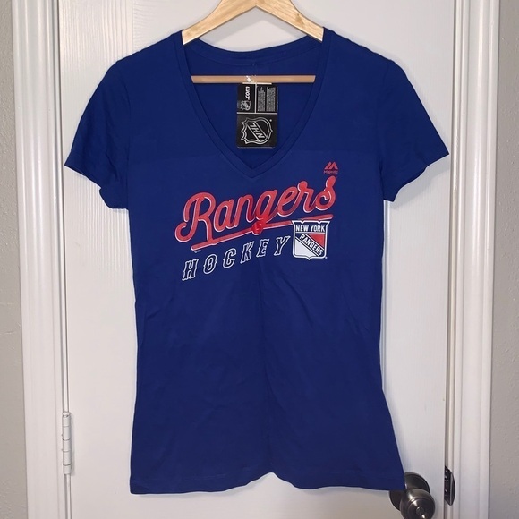 New York Rangers NHL Hockey Blue Short Sleeved V-Neck Pullover Shirt size Medium - Picture 2 of 4